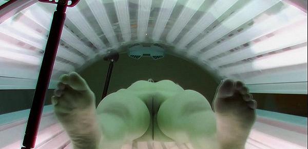  Blonde Teen Cought on Hidden Cam in Public Solarium